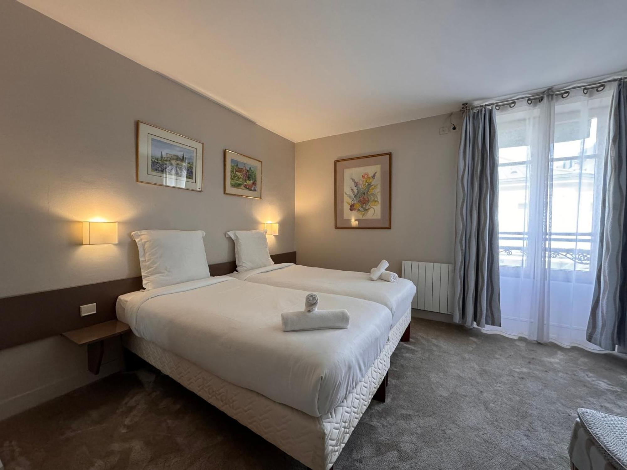 Hotel Paris Vesinet- Logis Hotel Restaurant Le Vésinet Eksteriør bilde